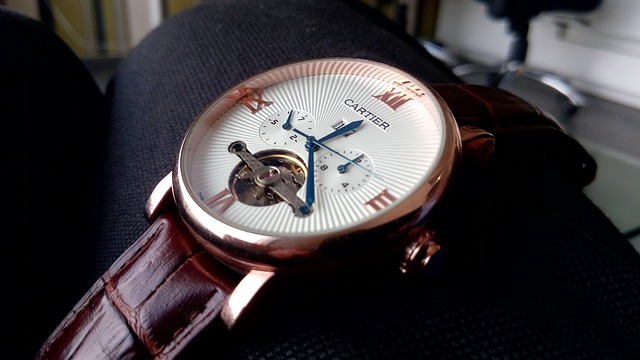 10 easy tips to maintain your watch for a longer time